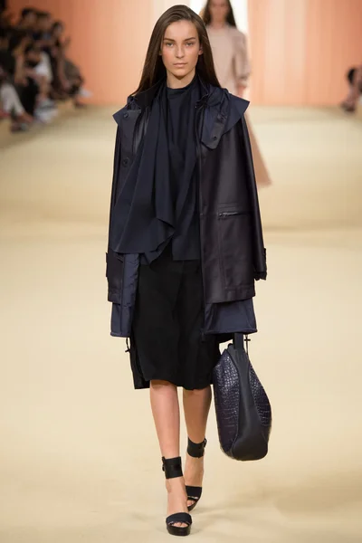Look 28